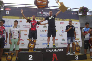 La premiazione dell'Etna Marathon (tratto dalla pagina Facebook di Etna Marathon)