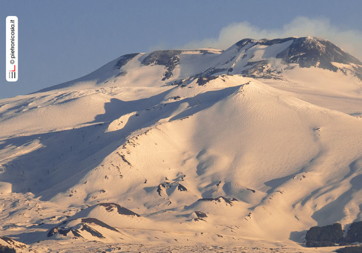 L'Etna come si è presentata nell'ultimo weekend d'inverno - © pietronicosia.it